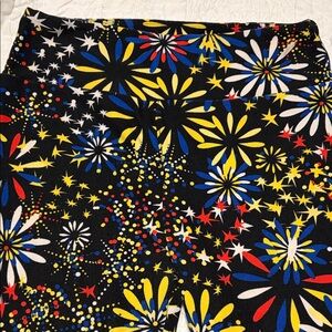 LuLaRoe woman’s Leggings with Starburst Pattern